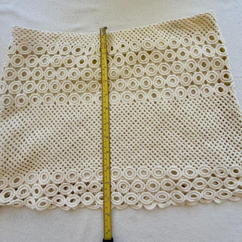 OLIVACEOUS Cream Crochet Mini Skirt - Size M - Picture 7 of 7